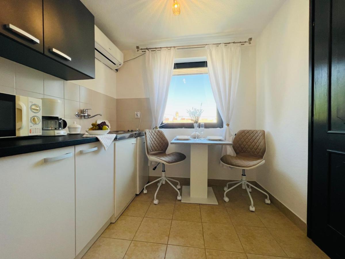 Heviz Apart Comfort Appartement Buitenkant foto