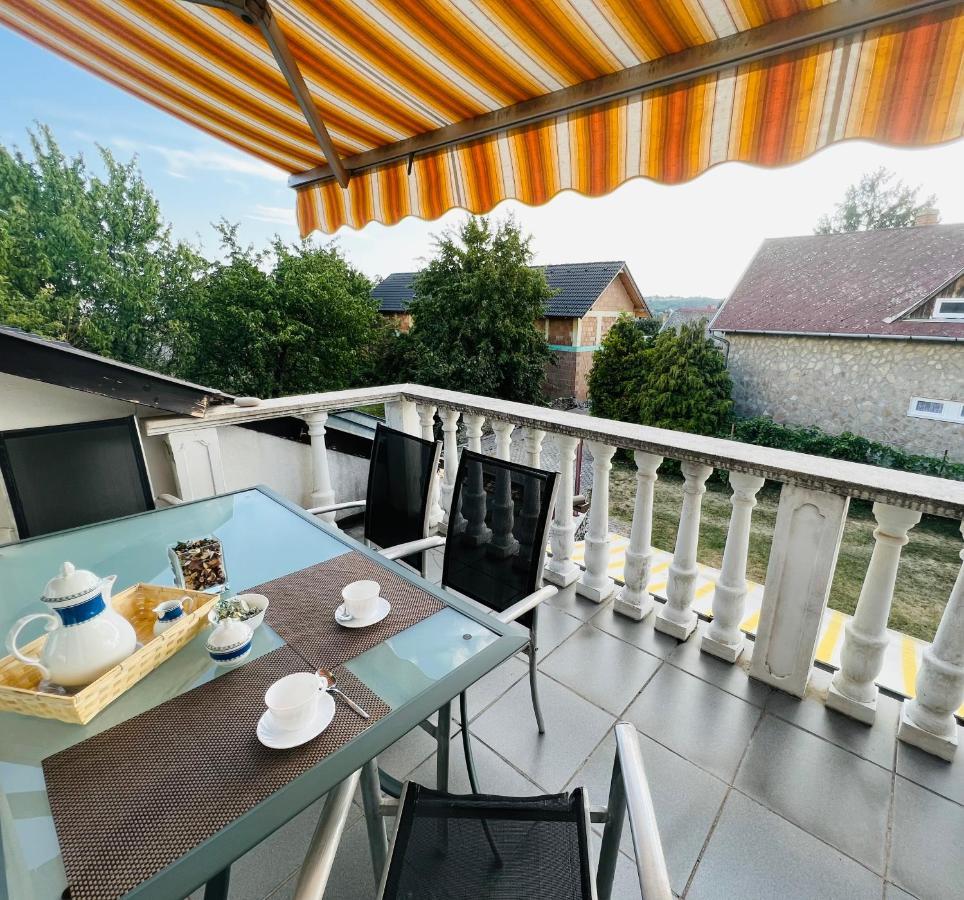 Heviz Apart Comfort Appartement Buitenkant foto