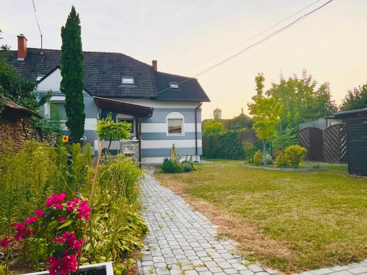 Heviz Apart Comfort Appartement Buitenkant foto